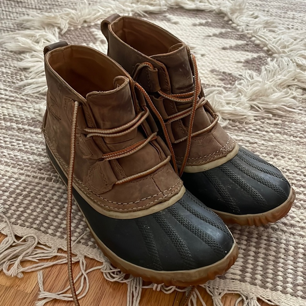 Sorel Out n About boots
